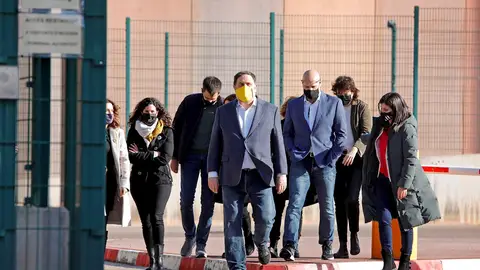 El presidente de ERC, Oriol Junqueras, junto a otros seis presos del "procés" que cumplen condena en la cárcel barcelonesa de Lledoners El presidente de ERC, Oriol Junqueras, junto a otros seis presos del "procés" que cumplen condena en la cárcel barcelonesa de Lledoners