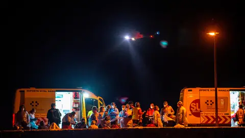 Embarcación con 41 personas a bordo en Lanzarote Embarcación con 41 personas a bordo en Lanzarote