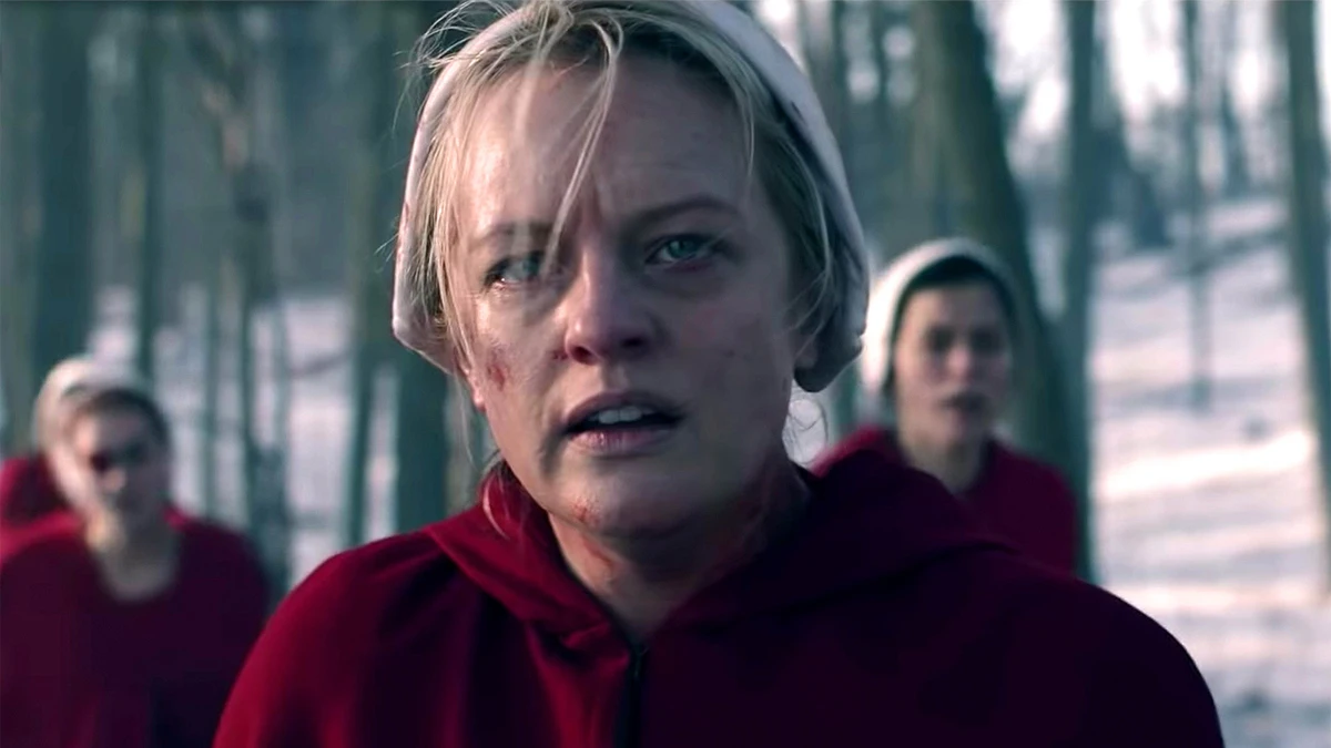 Elisabeth Moss como June en 'El cuento de la criada' Elisabeth Moss como June en 'El cuento de la criada'