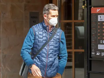 Iñaki Urdangarin sale del despacho de abogados de Vitoria en el que trabaja como consulto Iñaki Urdangarin sale del despacho de abogados de Vitoria en el que trabaja como consulto