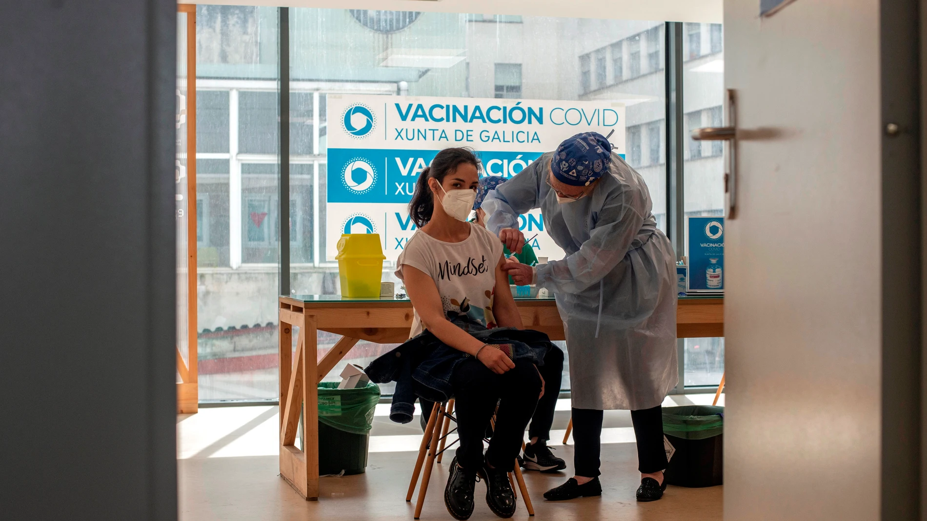 España llega al objetivo de los 15 millones de inmunizados una semana después de lo esperado