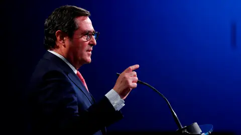 Las lágrimas de Garamendi tras recibir el apoyo de los empresarios: "Lo que he vivido estos días es una injusticia" Las lágrimas de Garamendi tras recibir el apoyo de los empresarios: "Lo que he vivido estos días es una injusticia"