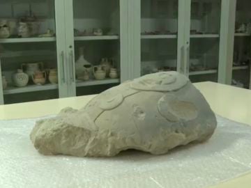La pieza encontrada por el agricultor, con más de 2.000 años de antigüedad.