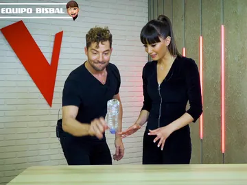 Coaches y asesores vs. niños de 'La Voz Kids': ¿quién ganará el reto del 'Bottle Flip'? Coaches y asesores vs. niños de 'La Voz Kids': ¿quién ganará el reto del 'Bottle Flip'?