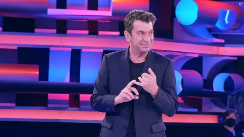 Arturo Valls flipa con los detalles de un escatológico negocio: ¡envío de pedos por correo! Arturo Valls flipa con los detalles de un escatológico negocio: ¡envío de pedos por correo!