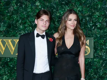 Elizabeth Hurley y su hijo Damian Elizabeth Hurley y su hijo Damian