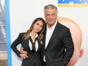 Alec e Hilaria Baldwin en la alfombra roja de 'El Bebé Jefazo: Negocios de familia' Alec e Hilaria Baldwin en la alfombra roja de 'El Bebé Jefazo: Negocios de familia'