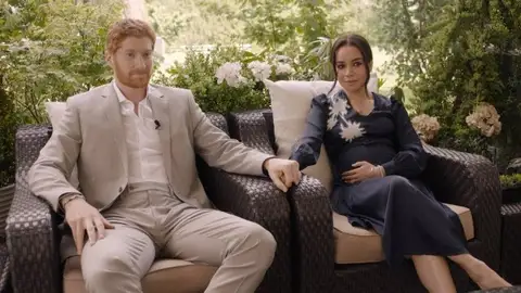 Primer avance de 'Harry and Meghan: Escaping the Palace' Primer avance de 'Harry and Meghan: Escaping the Palace'