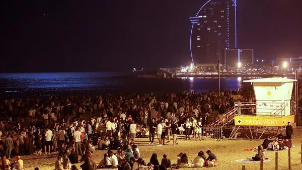 Celebración de San Juan en la Barceloneta Celebración de San Juan en la Barceloneta