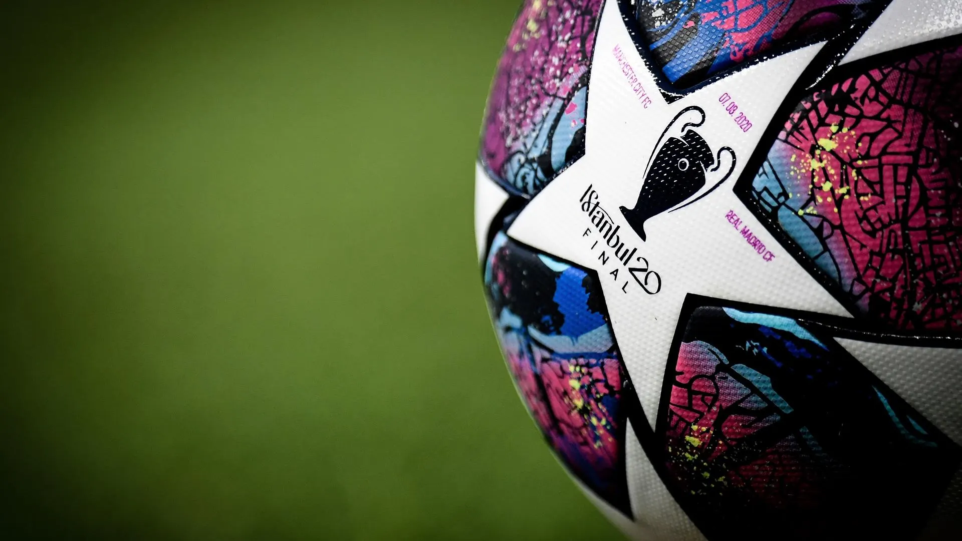 La UEFA permite inscribir a 2 jugadores procedentes de las ligas de Rusia y Ucrania hasta el 1 de abril La UEFA permite inscribir a 2 jugadores procedentes de las ligas de Rusia y Ucrania hasta el 1 de abril