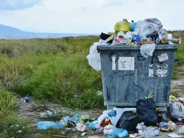 Contenedor de basura Contenedor de basura