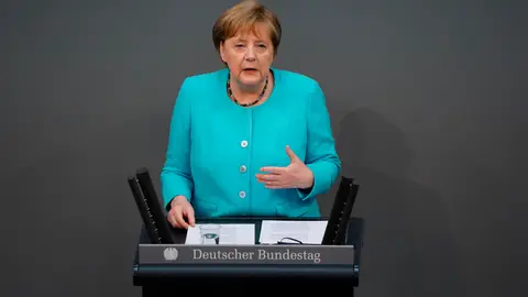 Angela Merkel, en su comparecencia ante el Bundestag en Berlin Angela Merkel, en su comparecencia ante el Bundestag en Berlin