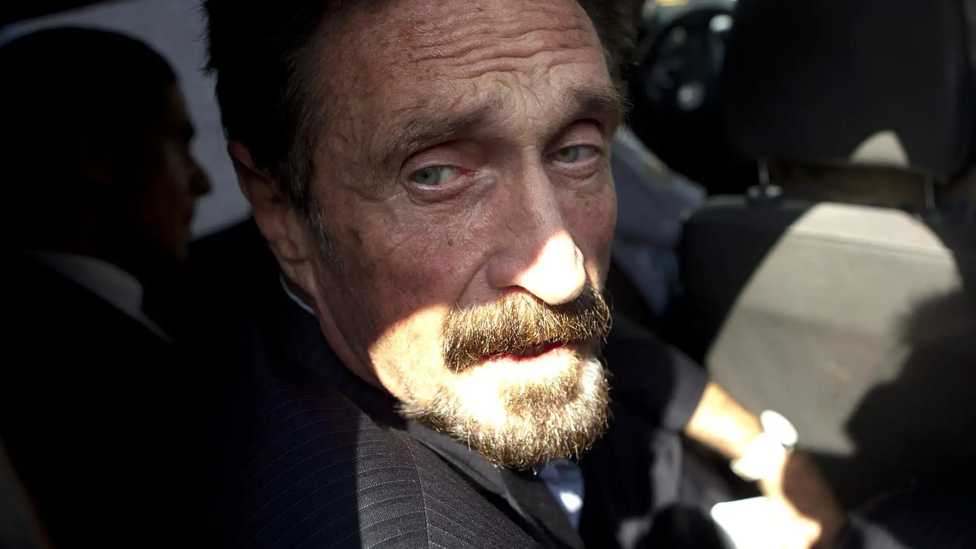 John McAfee, de 75 a&ntilde;os, creador del famoso antivirus inform&aacute;tico del mismo nombre