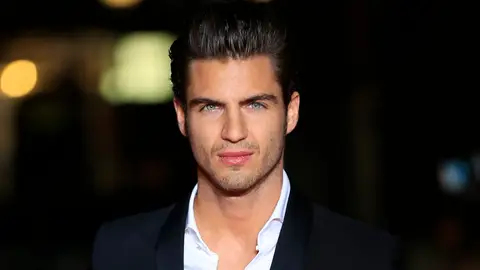 Maxi Iglesias Maxi Iglesias