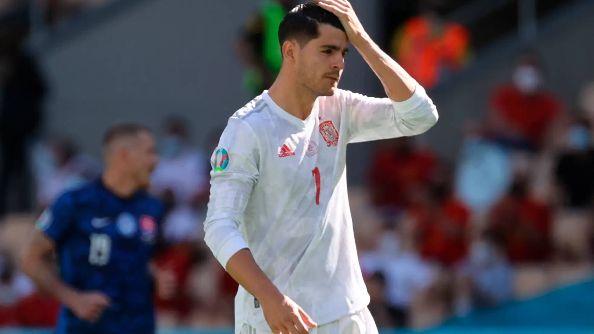 &Aacute;lvaro Morata reacciona tras fallar un penalti ante Eslovaquia