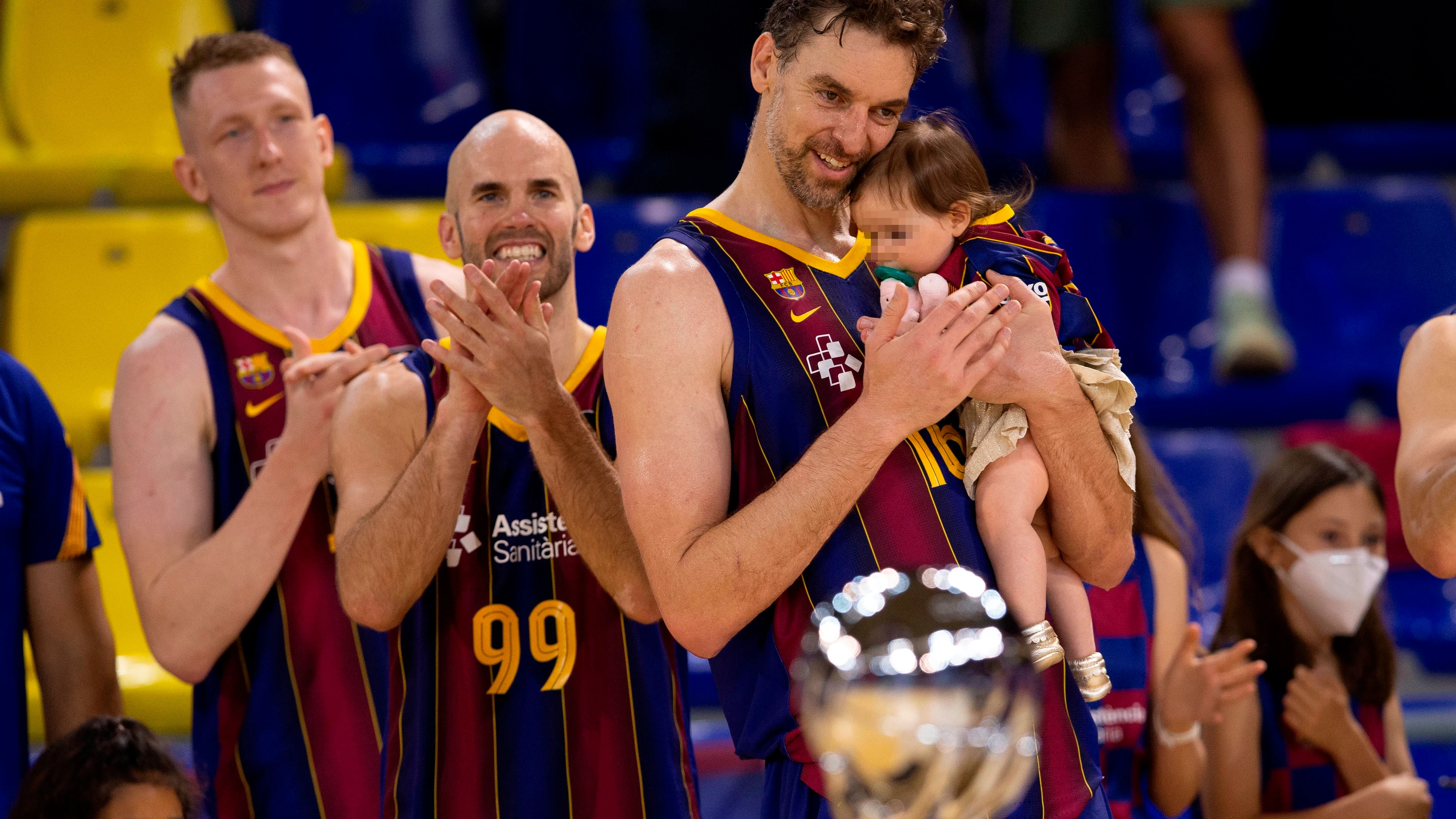 Pau Gasol: "&iquest;Seguir en el Barcelona? No lo descarto"