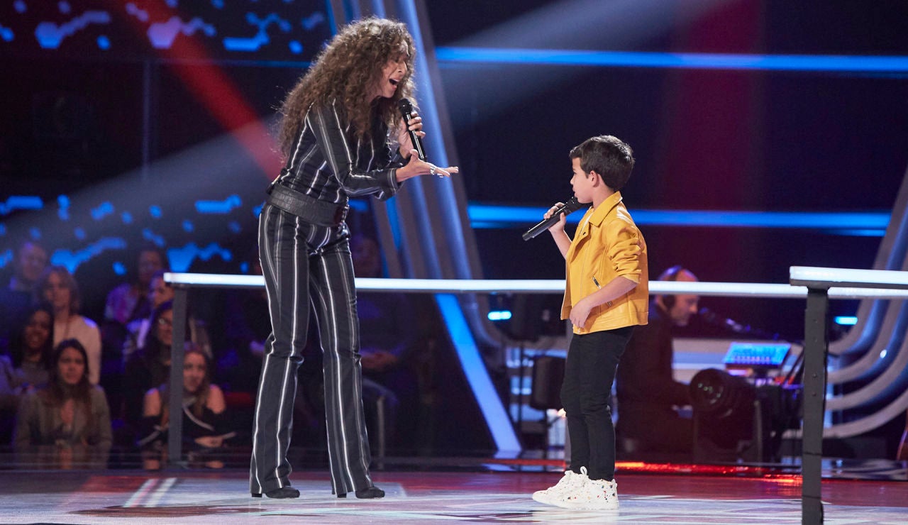 Rosario Flores canta con Carlos Prieto una preciosa versión de ‘Gloria a Dios’