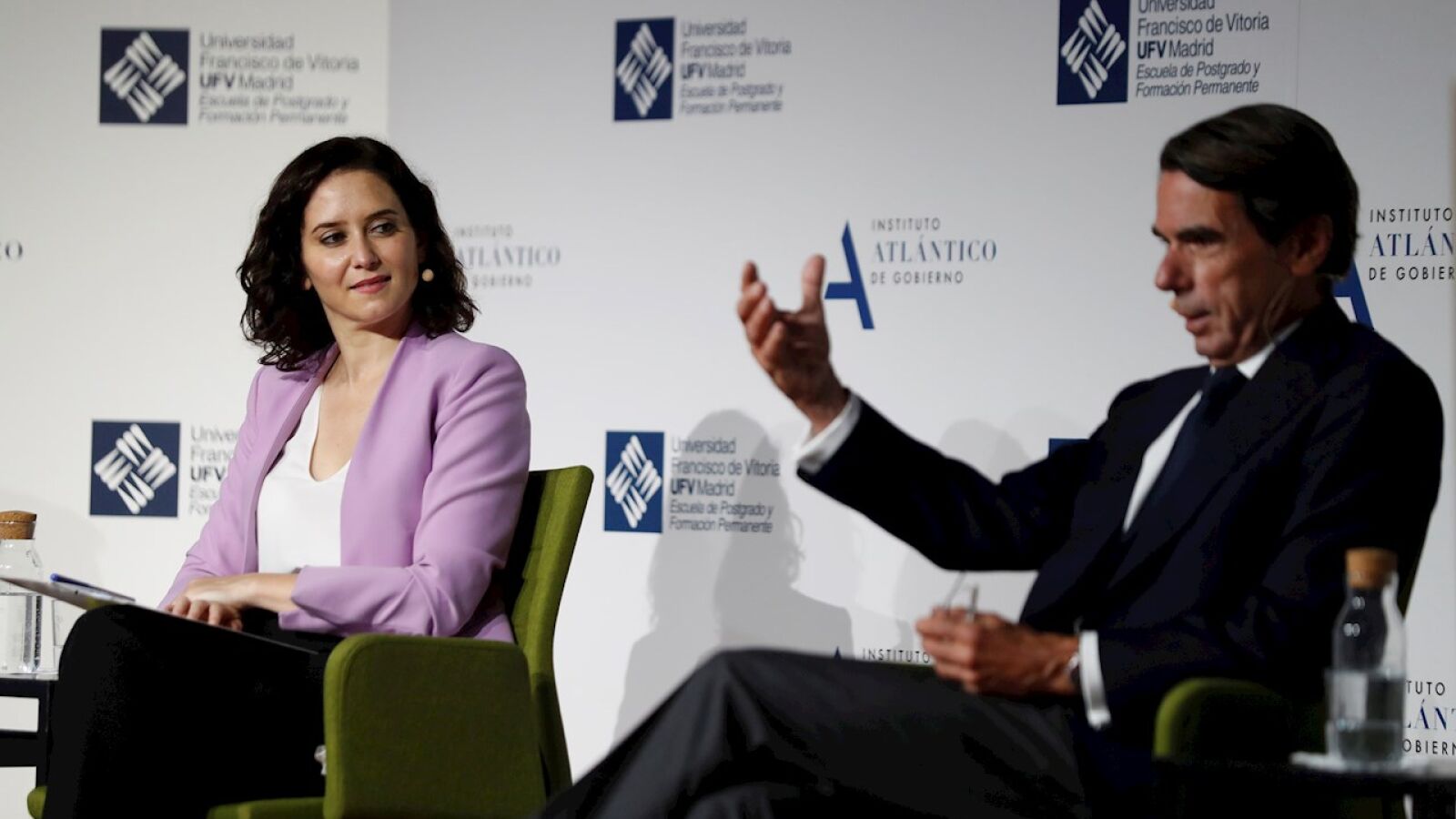 Isabel Díaz Ayuso, durante un encuentro con Jose María Aznar: 