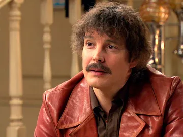Batacazo de realidad para Guillermo: trata de hacer ver a Estefanía que son la pareja perfecta Batacazo de realidad para Guillermo: trata de hacer ver a Estefanía que son la pareja perfecta