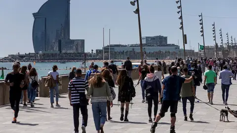 Cataluña decretará este miércoles un nuevo toque de queda de 15 días Cataluña decretará este miércoles un nuevo toque de queda de 15 días