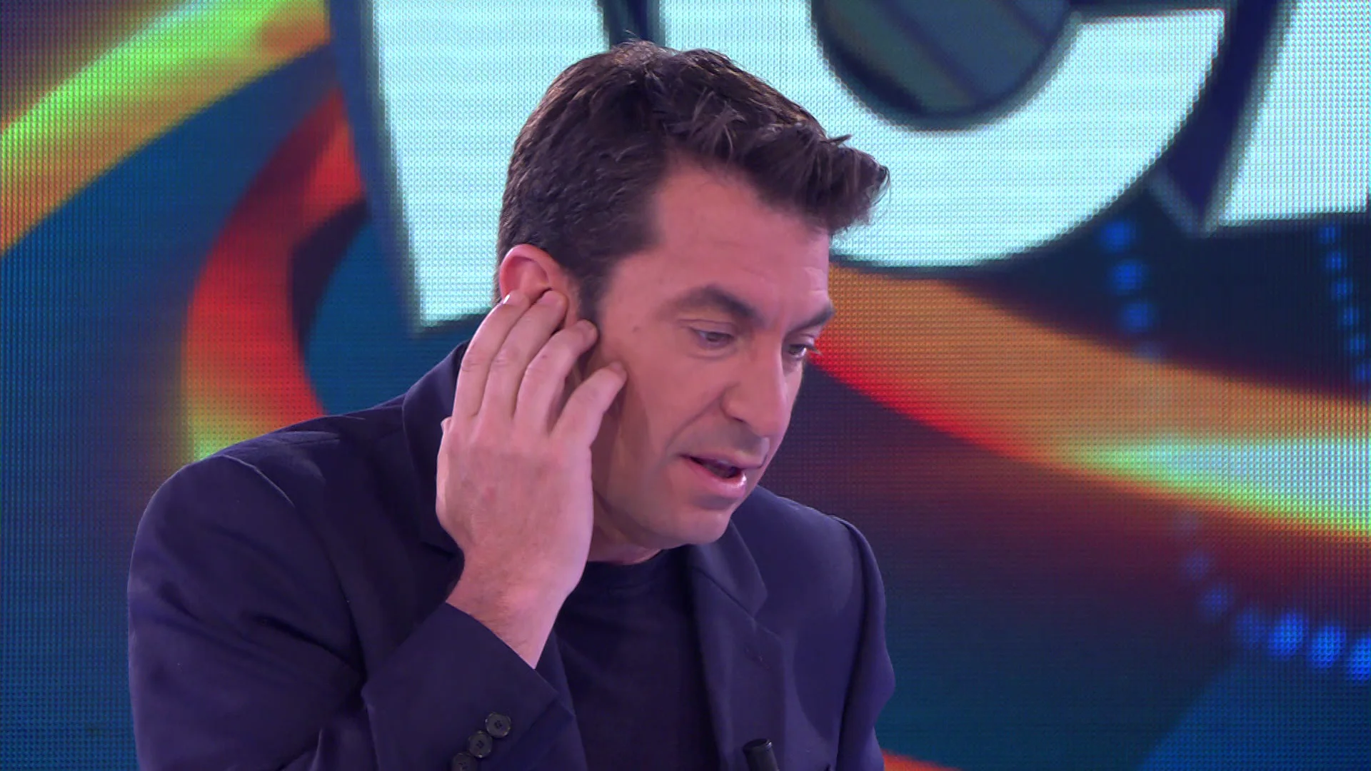 ¿Qué habrá hecho? Arturo Valls, en plena bronca con la directora de ‘¡Ahora caigo!’ ¿Qué habrá hecho? Arturo Valls, en plena bronca con la directora de ‘¡Ahora caigo!’
