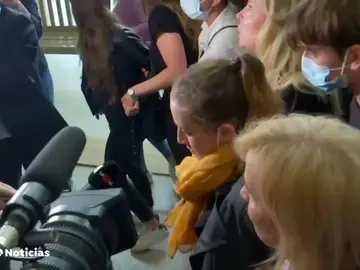 Valérie Bacot, la francesa que mató a su marido maltratador y violador, no volverá a la cárcel Valérie Bacot, la francesa que mató a su marido maltratador y violador, no volverá a la cárcel