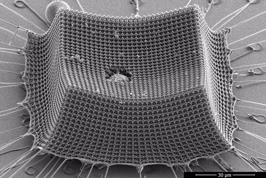 Descubren un nuevo material de blindaje ultraligero resiste impactos supersónicos - Vimarsana News