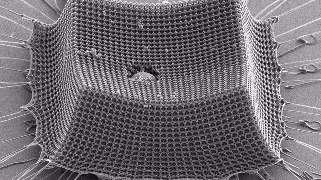 Descubren un nuevo material de blindaje ultraligero resiste impactos supers&oacute;nicos