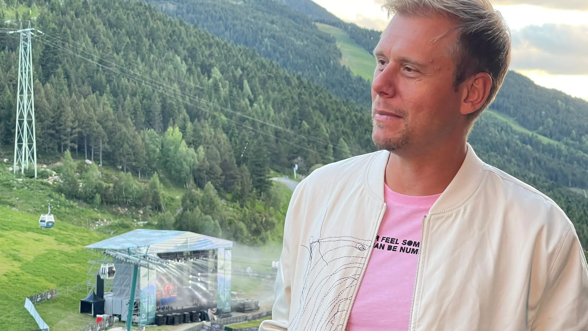 El DJ Armin Van Buuren en el Andorra Mountain Music El DJ Armin Van Buuren en el Andorra Mountain Music