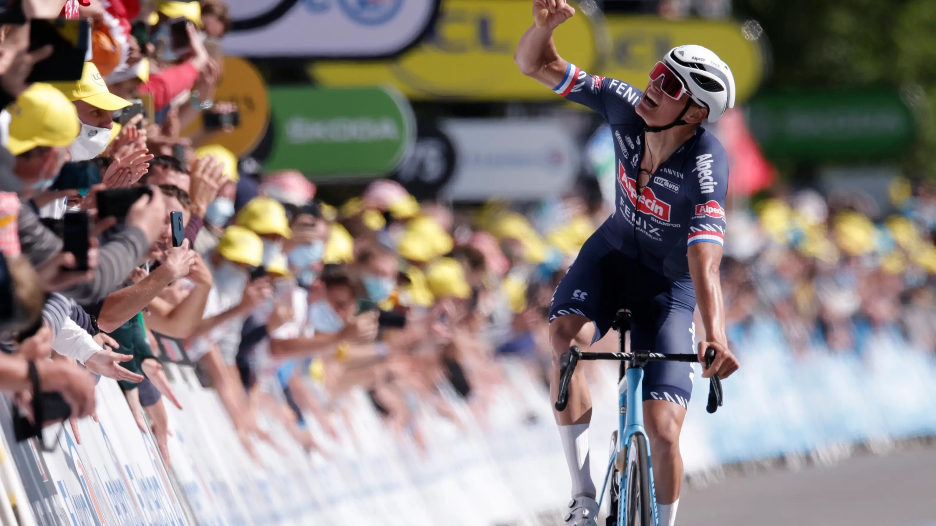 Van der Poel gana la segunda etapa en el Muro de Breta&ntilde;a y arrebata el maillot amarillo a Alaphillipe