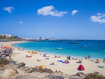 Estas son las 25 nuevas playas españolas con bandera azul Estas son las 25 nuevas playas españolas con bandera azul