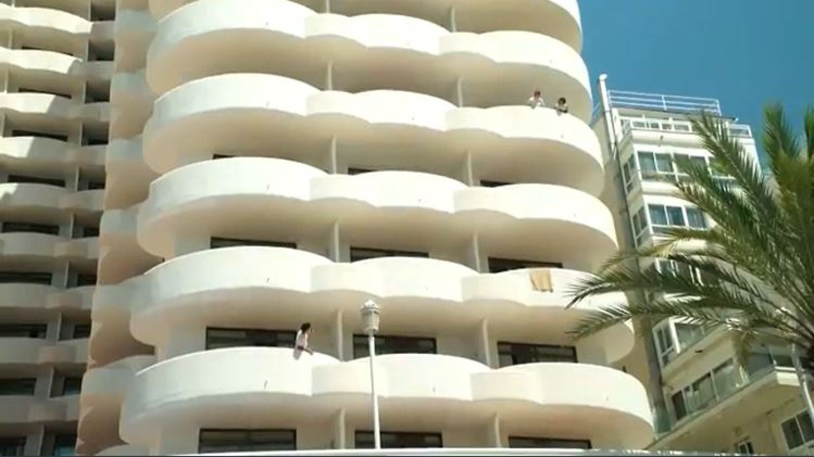 Padres denuncian que algunos estudiantes del macrobote de Mallorca están 