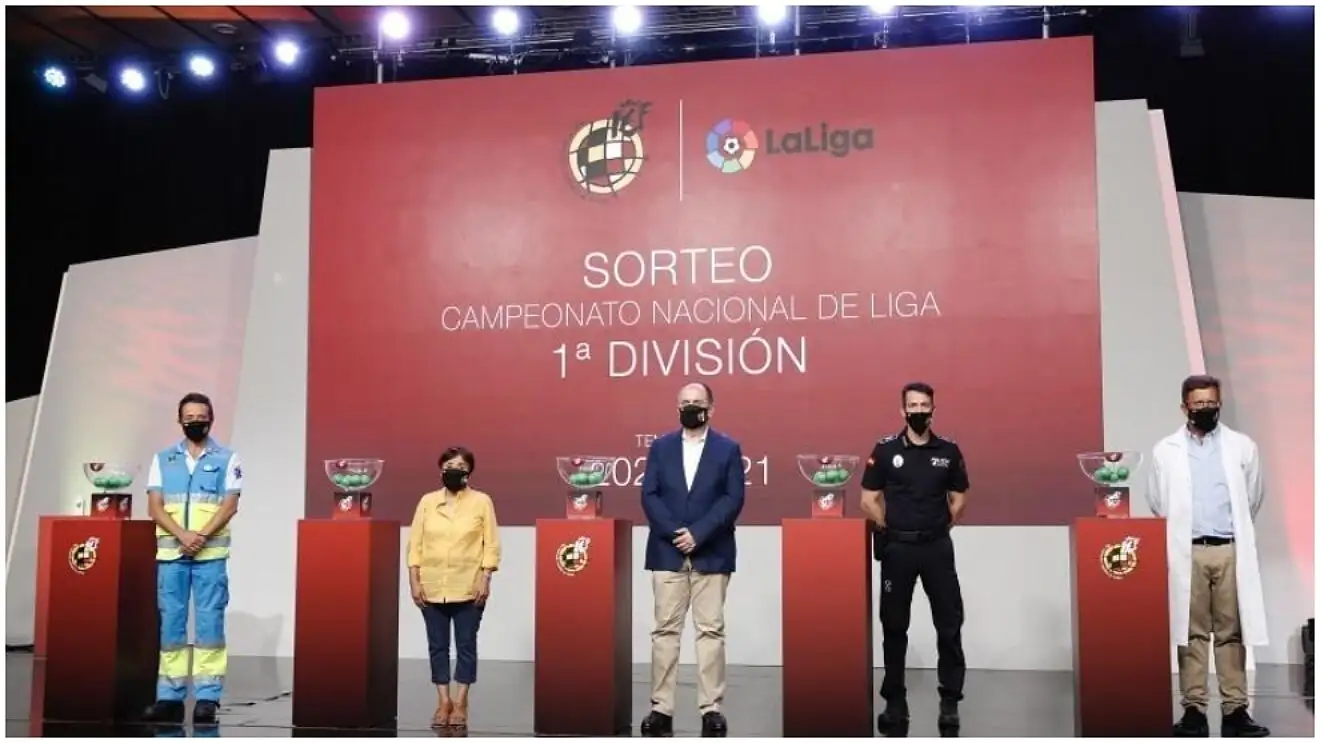 Horario y d&oacute;nde ver el sorteo del calendario de la Liga Santander 2021-22