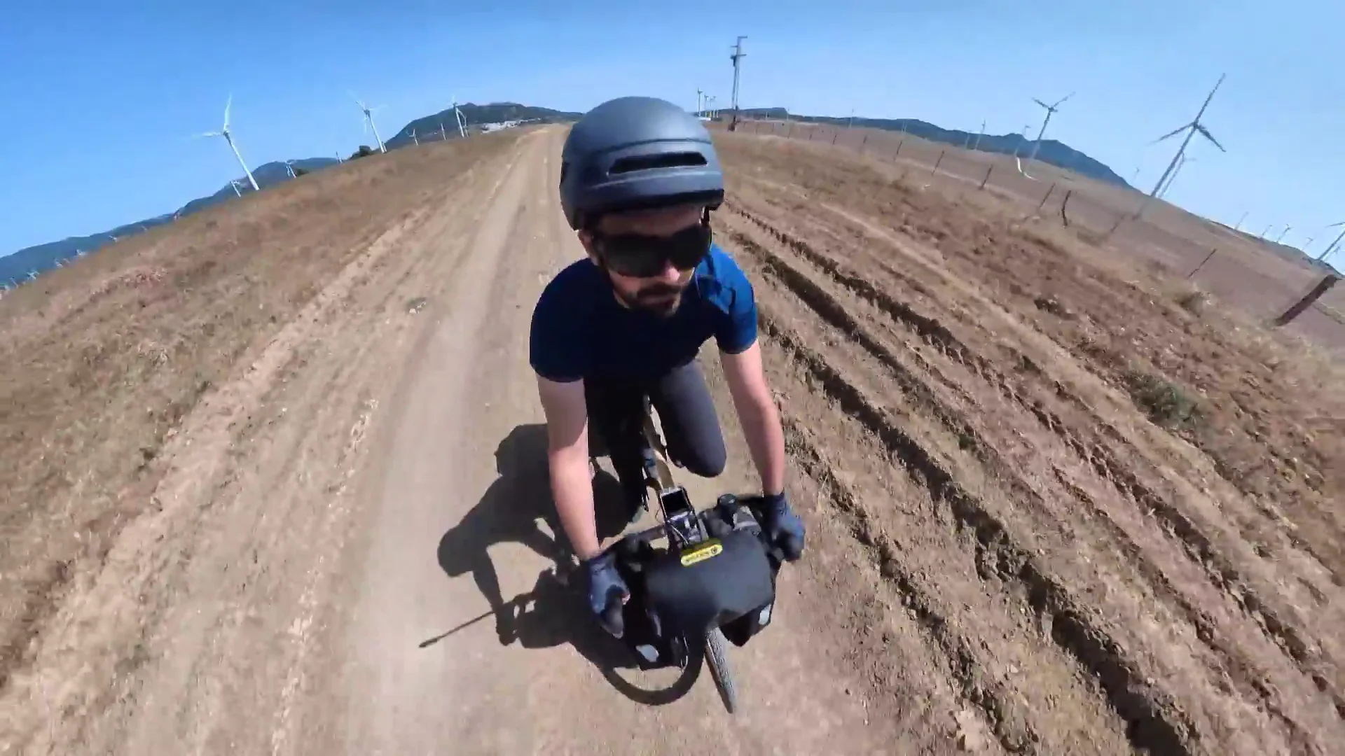 La insólita aventura de Sergi Unanue, recorrer Europa en una bici de bambú La insólita aventura de Sergi Unanue, recorrer Europa en una bici de bambú