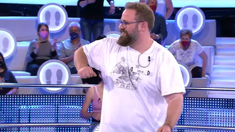 El ‘ritmazo’ de Jolís bailando provoca la divertida admiración de Arturo Valls en ‘¡Ahora caigo!’ El ‘ritmazo’ de Jolís bailando provoca la divertida admiración de Arturo Valls en ‘¡Ahora caigo!’