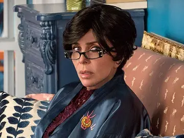 Verónica Castro como Virginia de la Mora en 'La casa de las flores' Verónica Castro como Virginia de la Mora en 'La casa de las flores'