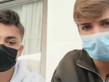 Estudiantes aislados. Estudiantes aislados.