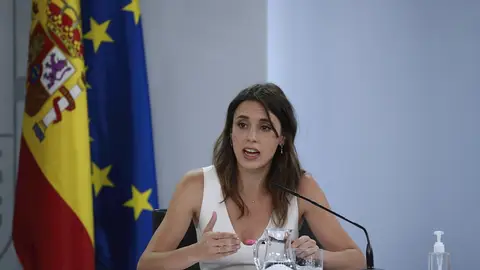 La ministra de Igualdad, Irene Montero durante la rueda de prensa del Consejo de Ministros celebrada este martes en el palacio de la Moncloa La ministra de Igualdad, Irene Montero durante la rueda de prensa del Consejo de Ministros celebrada este martes en el palacio de la Moncloa