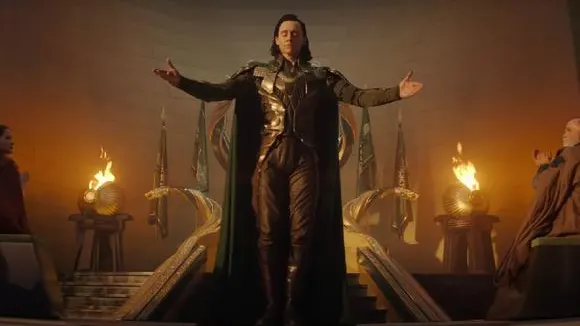 Tom Hiddleston como Loki Tom Hiddleston como Loki