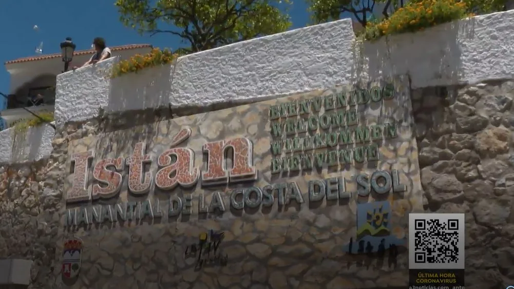 Una comida familiar y varias comuniones disparan los contagios en Istán, Málaga Una comida familiar y varias comuniones disparan los contagios en Istán, Málaga