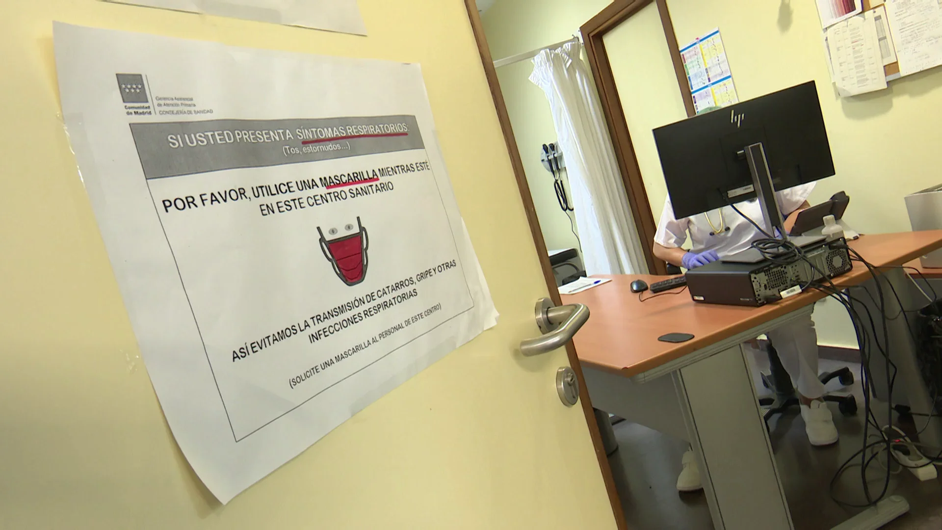 Médicos denuncian un aumento de las agresiones graves durante la pandemia: "Os vamos a cortar el cuello" Médicos denuncian un aumento de las agresiones graves durante la pandemia: "Os vamos a cortar el cuello"