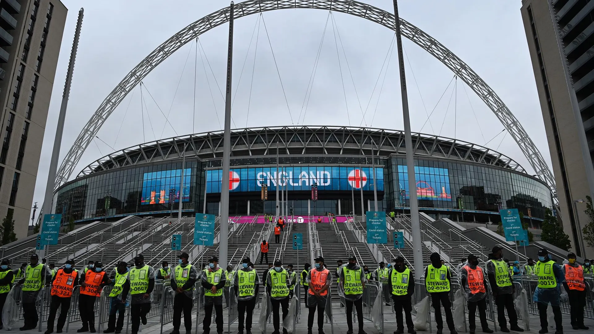 Los aficionados espa&ntilde;oles que viajen a Wembley para el Italia-Espa&ntilde;a de la Eurocopa deben cumplir cuarentena