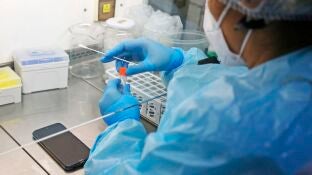 Cient&iacute;fica laboratorio