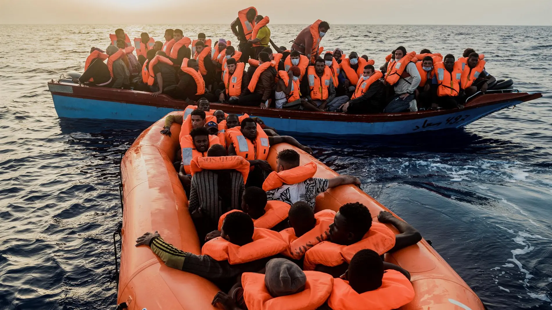 El Ocean Viking rescata a 132 migrantes en el Mediterráneo