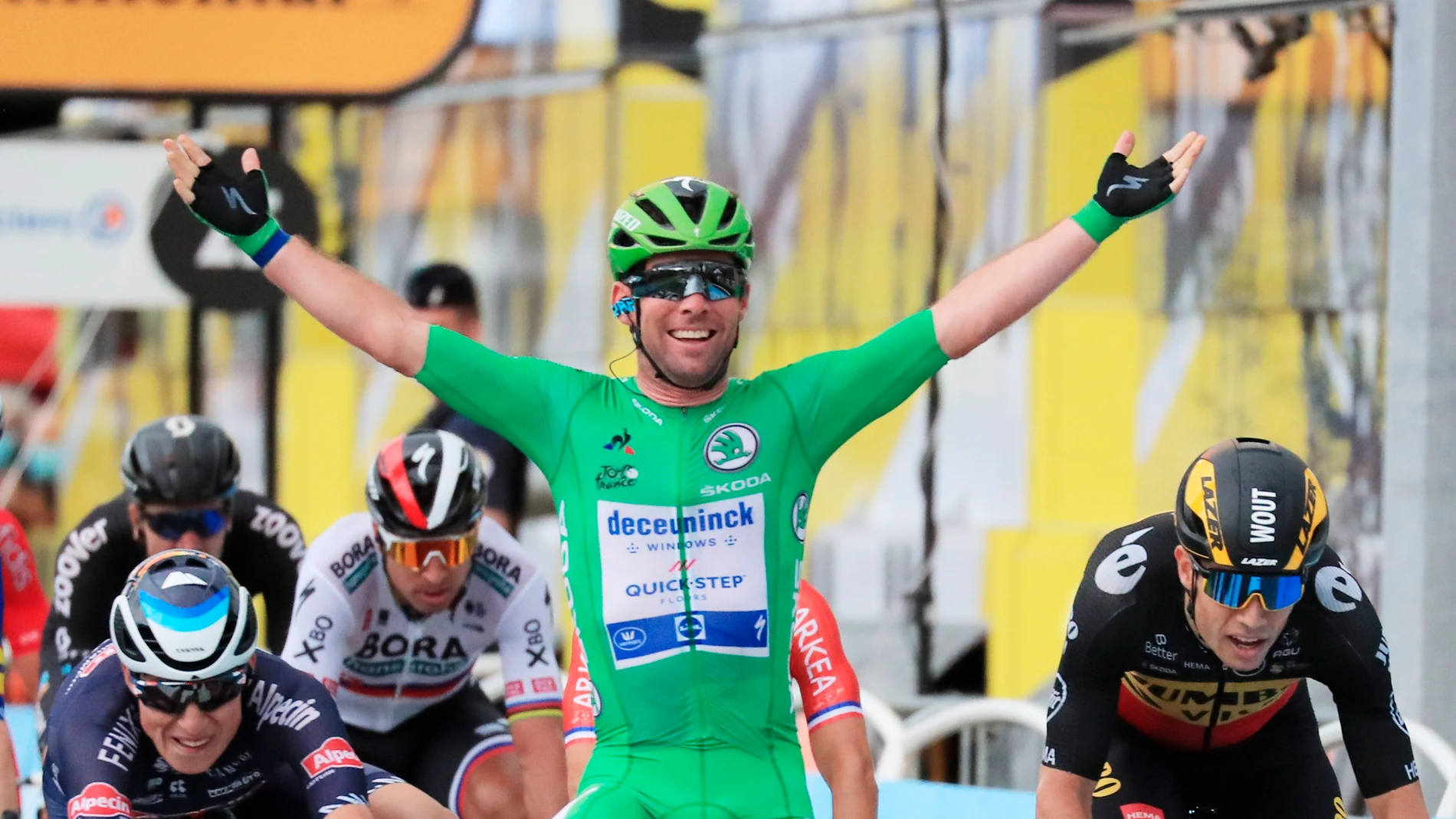 Mark Cavendish logra la victoria en la etapa 10 del Tour de Francia