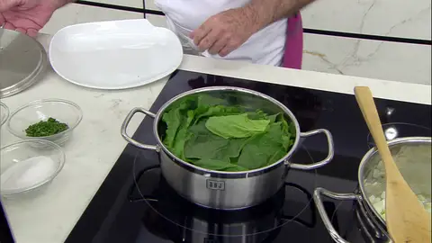 Cómo escaldar de manera fácil y sencilla las espinacas Un truco básico