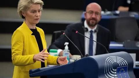 La presidenta de la Comisión Europea (CE), Ursula von der Leyen y el presidente del Consejo, Charles Michel, en el Parlamento de Estrasburgo este miércoles La presidenta de la Comisión Europea (CE), Ursula von der Leyen y el presidente del Consejo, Charles Michel, en el Parlamento de Estrasburgo este miércoles