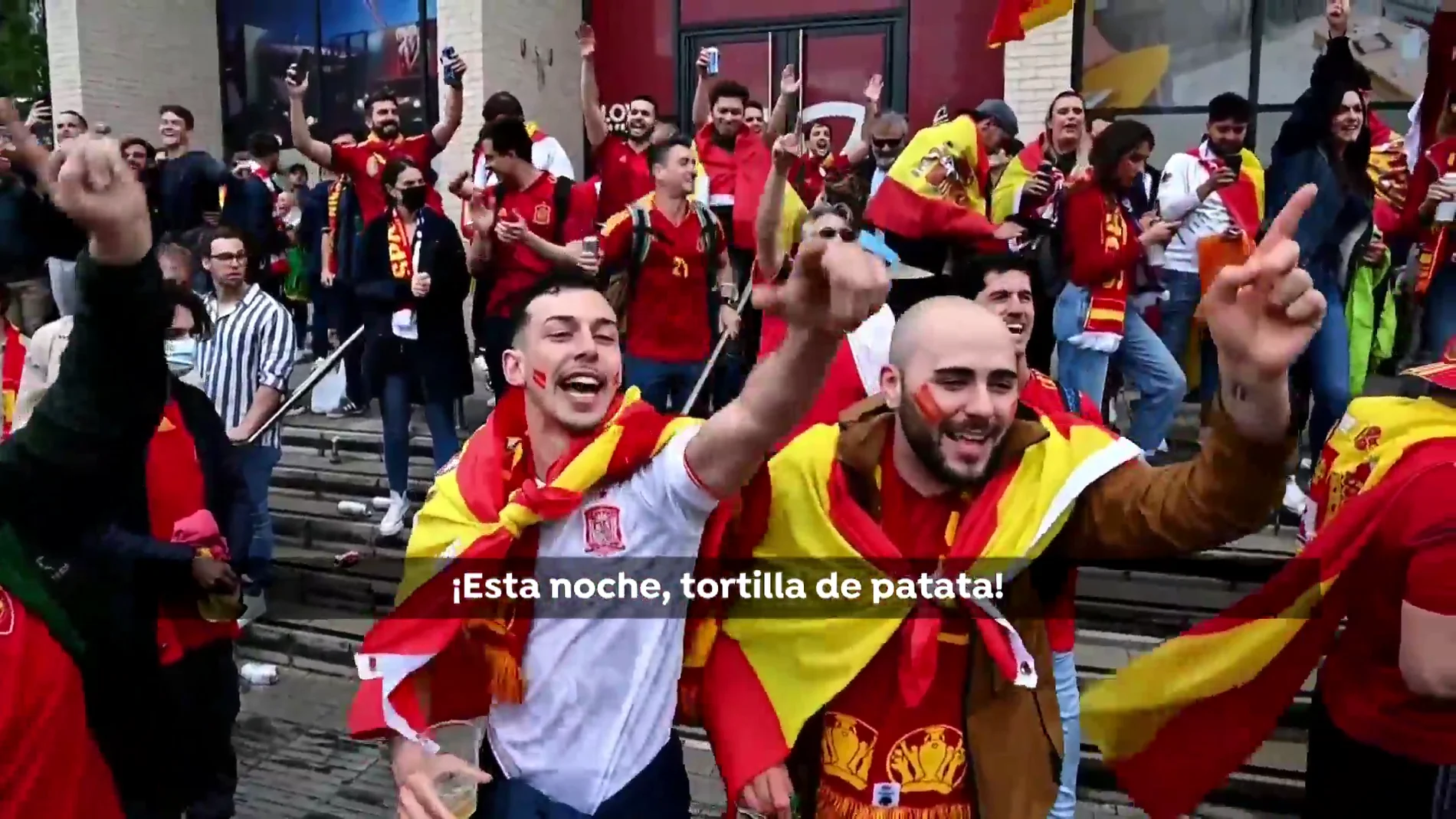 9.000 españoles arropan a la Selección en Wembley