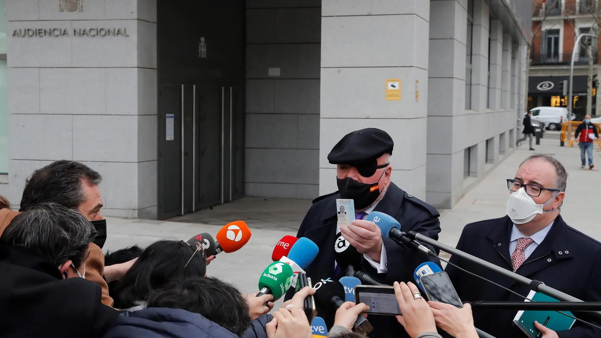 La Fiscalía Anticorrupción solicita a la Audiencia Nacional imputar a Iberdrola Renovables, Caixabank y Repsol por su presunta relación con el excomisario Villarejo La Fiscalía Anticorrupción solicita a la Audiencia Nacional imputar a Iberdrola Renovables, Caixabank y Repsol por su presunta relación con el excomisario Villarejo