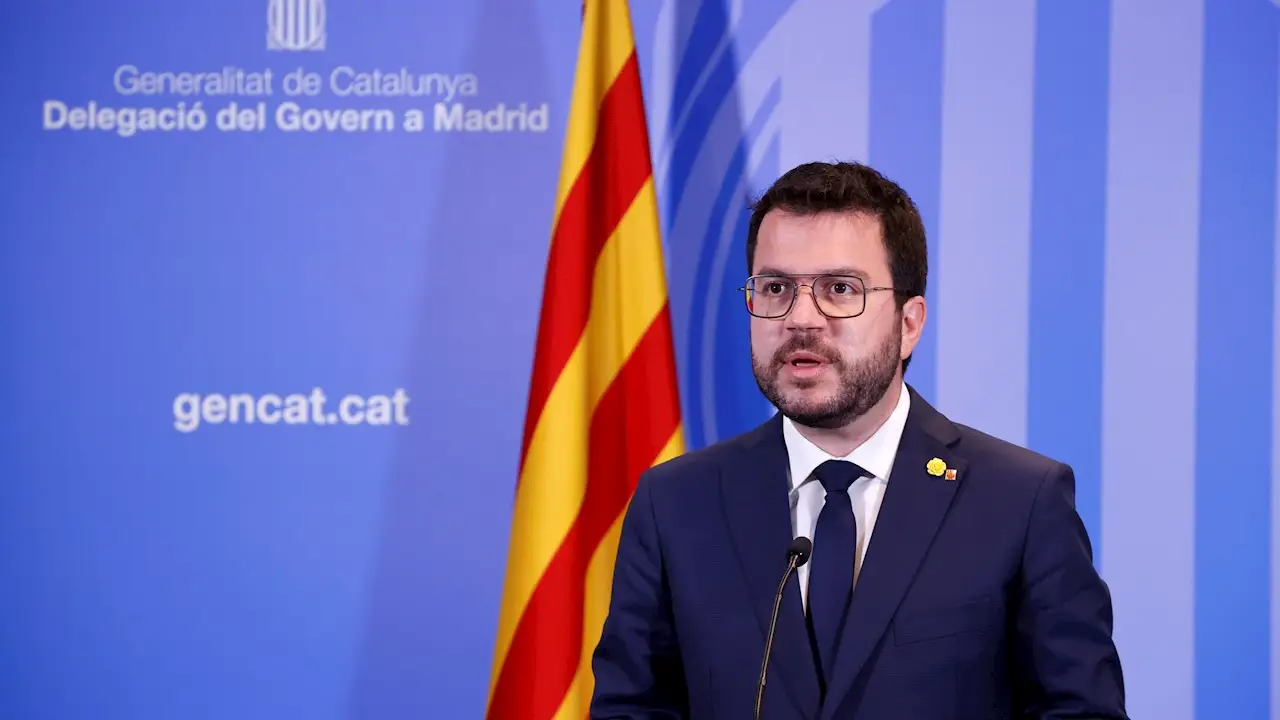 La Generalitat publica el decreto sobre las fianzas y Aragonès ataca al Tribunal de Cuentas: "Es ideológico" La Generalitat publica el decreto sobre las fianzas y Aragonès ataca al Tribunal de Cuentas: "Es ideológico"